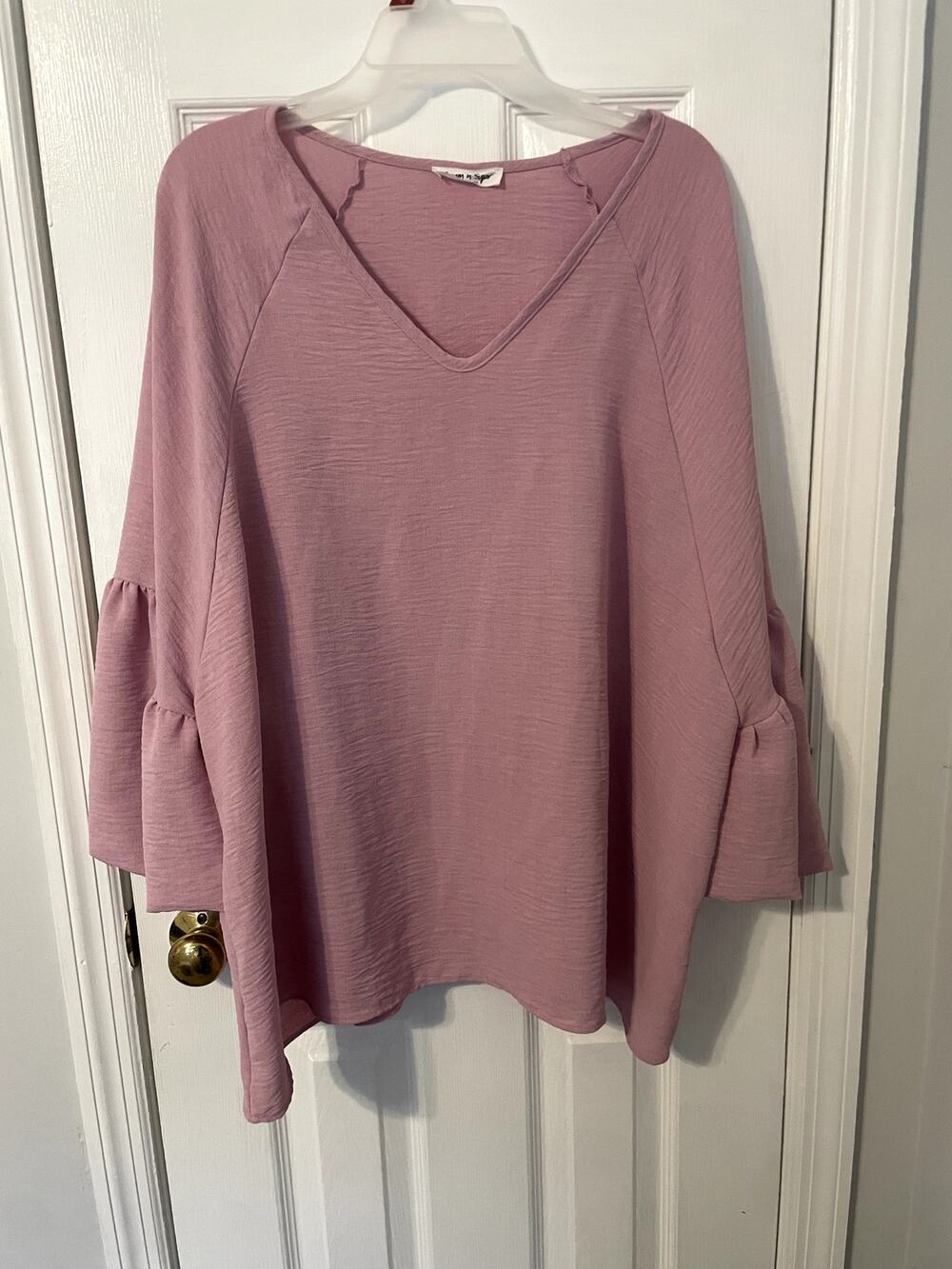Plus Size Dusty Pink Bell Sleeve V Neck Blouse Sz 2X